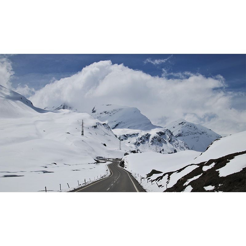 Large Mountain Mural Wallpaper Modern Style Mildew Resistant for Accent Wall