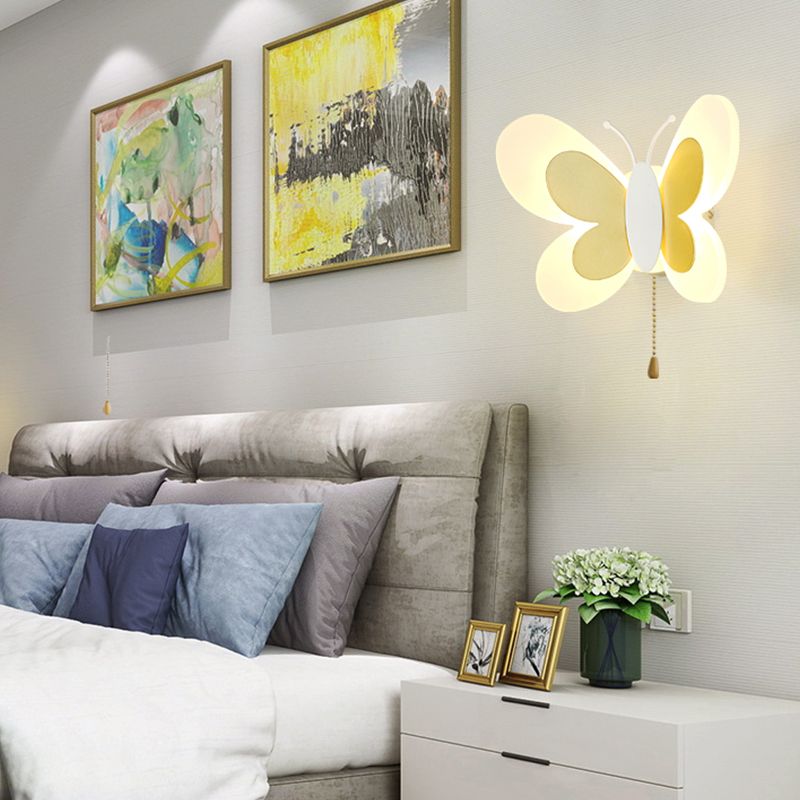 Modern Style Butterfly Shape Wall Sconce Metal 1 Light Wall Light for Bedroom