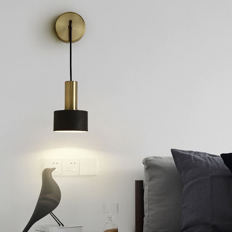 Iluminación de apliques de pared cilíndrica de metal de estilo moderno luz montada en la pared para dormitorio