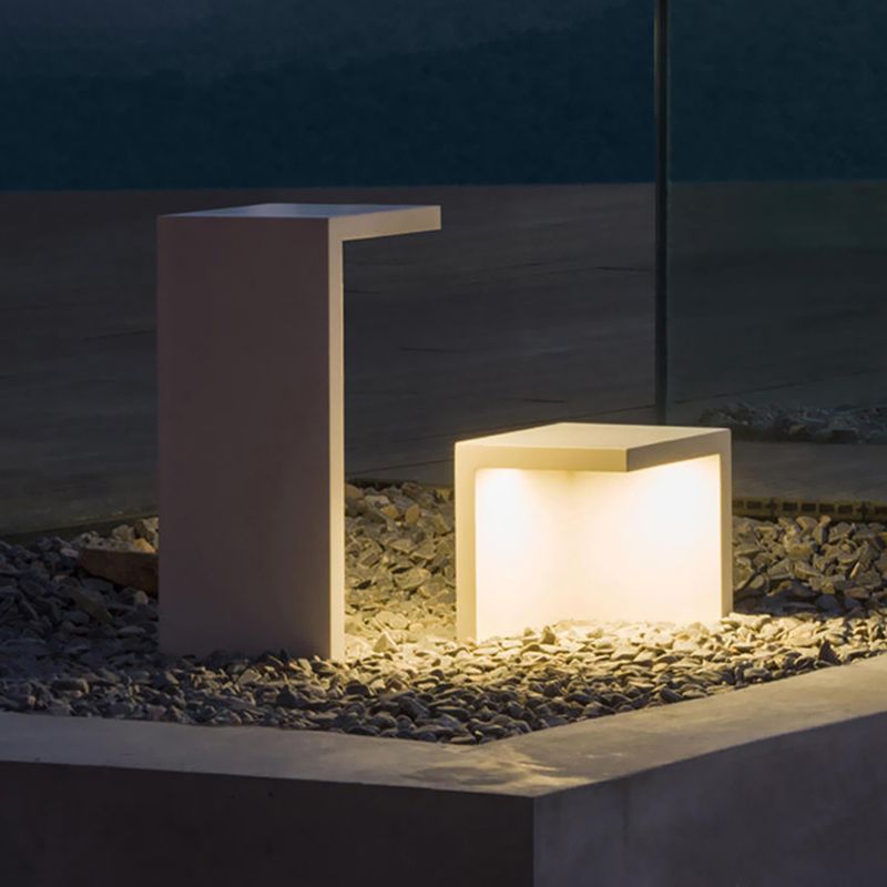 Nordic Style Lawn Lamp White Waterproof Outdoor Light for Courtyard