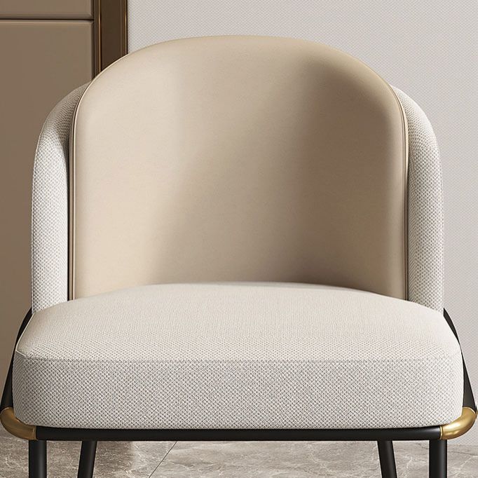 Silla de comedor tapizada con acabado mate de la silla lateral Parsons del dormitorio moderno
