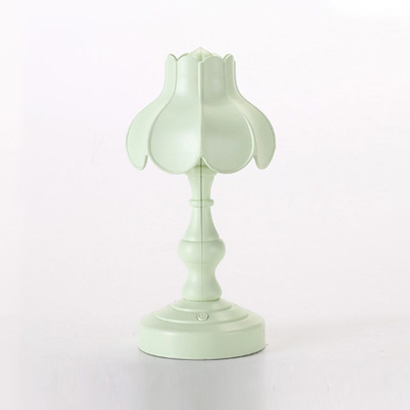 Flower USB Charging Table Lamp Contemporary Style Macaron Desk Lamp for Bedroom