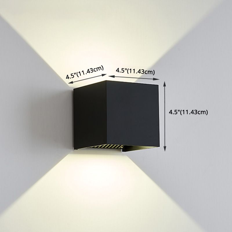 Moderner minimalistischer Stil quadratisch auf und ab LED Wandleuchte Metallwandleuchten für Außenwand