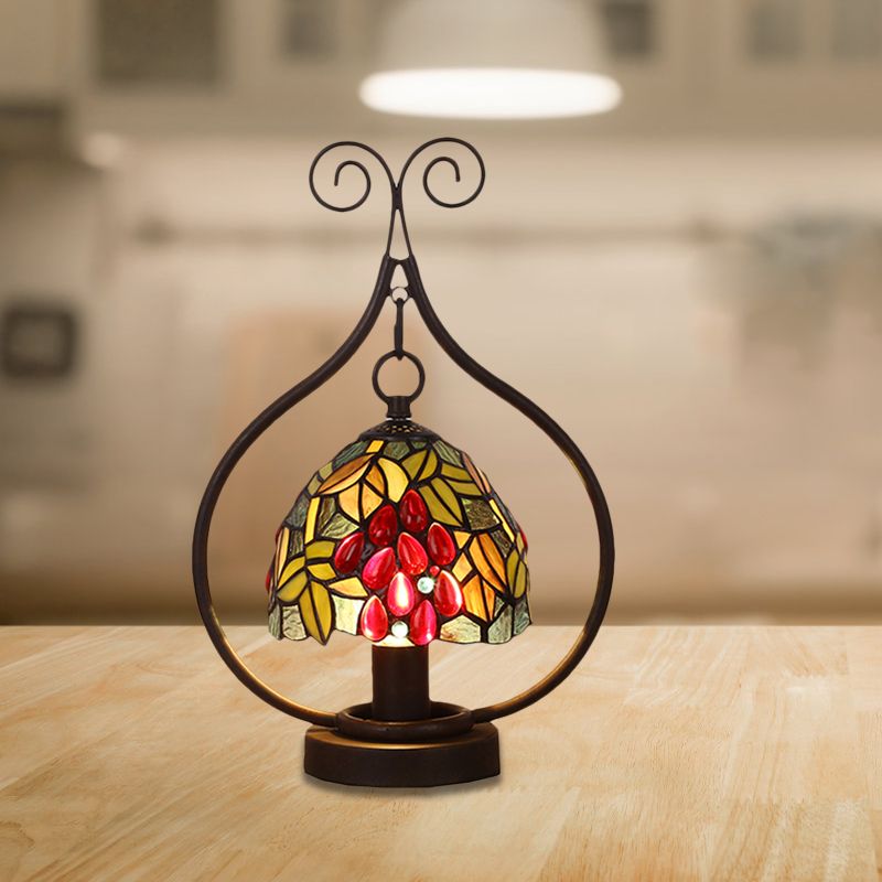 Lámpara nocturna de tazón de tazón de uva Tiffany iluminación de mesa manchada de 1 luces con marco de remolino de bronce