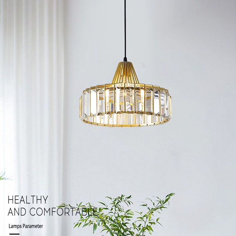 Lampe suspendue à pendentif de dôme créatif moderne lampe suspendue en fer forgé avec de l'ombre en cristal