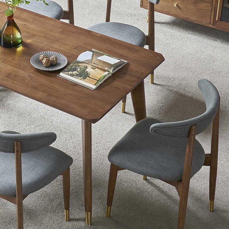Traditional Luxury Dining Table Rectangle Solid Wood Dining Table with 4 Legs for Home