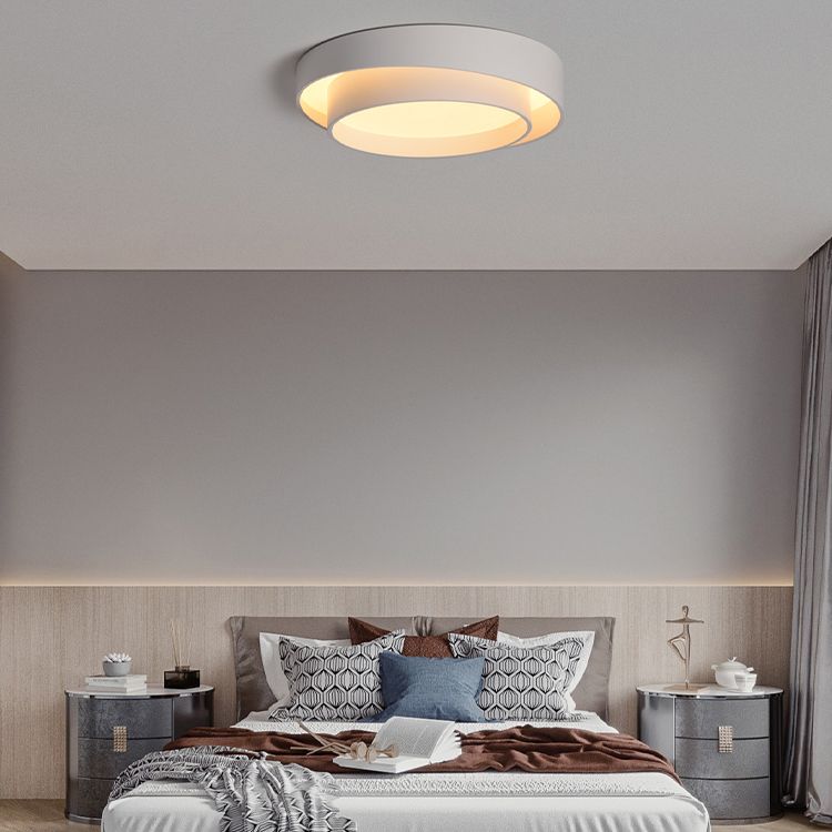 Gelakte ijzeren LED-inbouwarmatuur in moderne eenvoud acryl rond plafondarmatuur voor slaapkamer