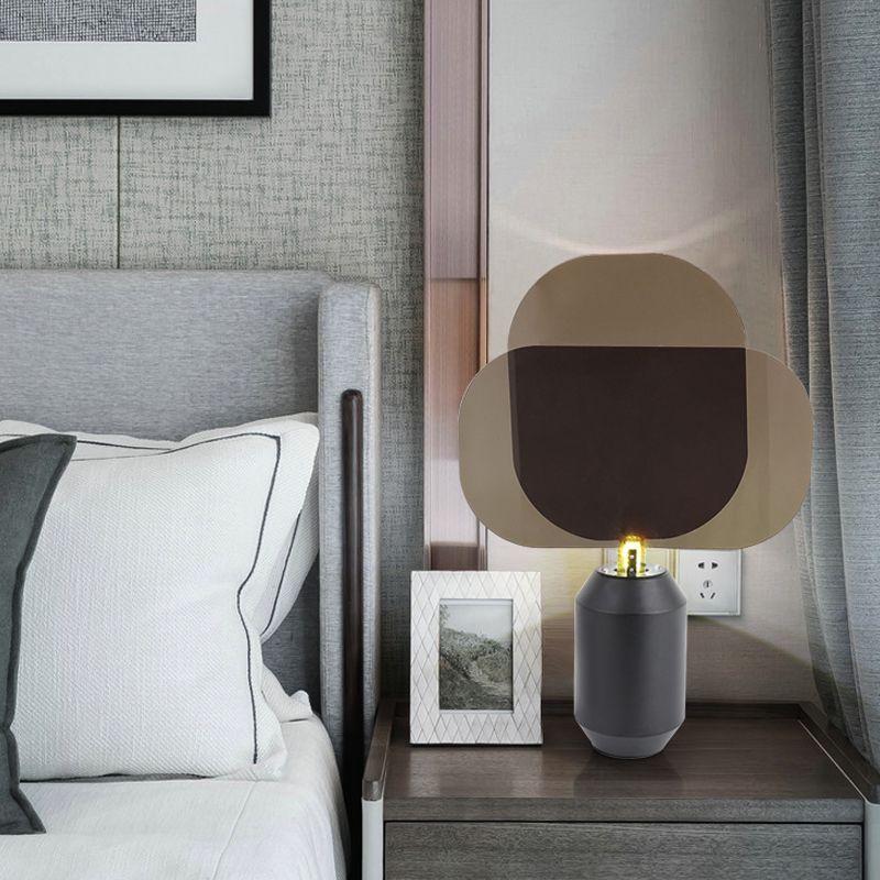 Lampada da tavolo moderna a LED nera con pannello rettangolare in acrilico da comodino per comodino