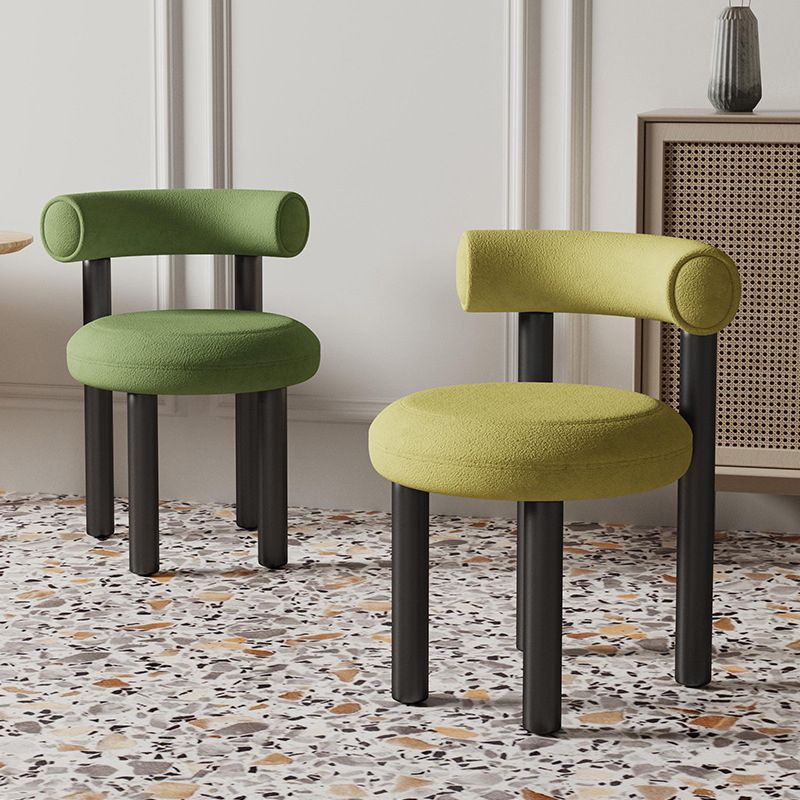 Chaise latérale de style moderne, chaise de salle à manger en métal à dossier ouvert multicolore d'intérieur