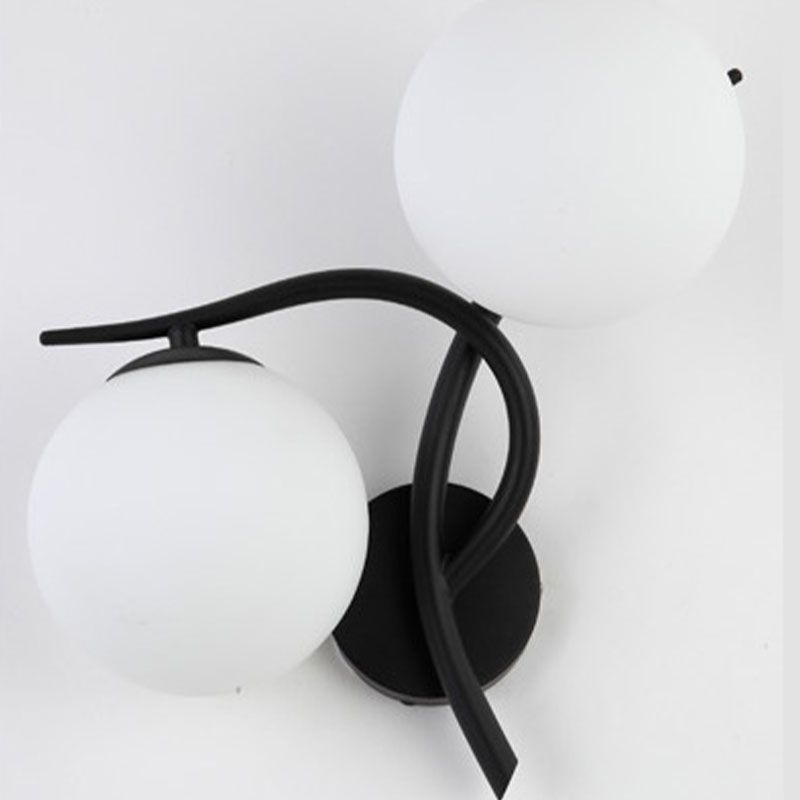 Moderne wandkandellicht, wit glas 2-lichtsconstructie Lamp voor slaapkamer