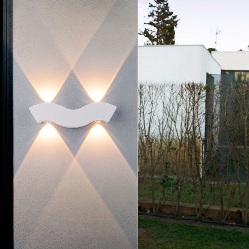 Weiße geometrische LED -wasserdichte Wandlampe in modernen kreativen Lack Aluminium Wandlampe