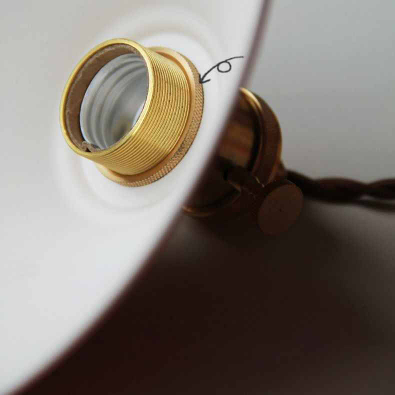 Lumières murales de style moderne Éclairage mural macaron métallique pour chambre