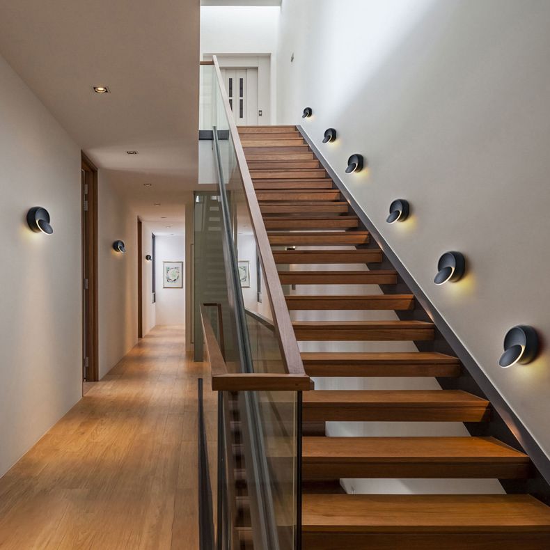Noordse eenvoud Stijl Ronde LED Wandlicht 360 ° Roteerbaar Mini Sconce Light voor slaapkamerbalkon