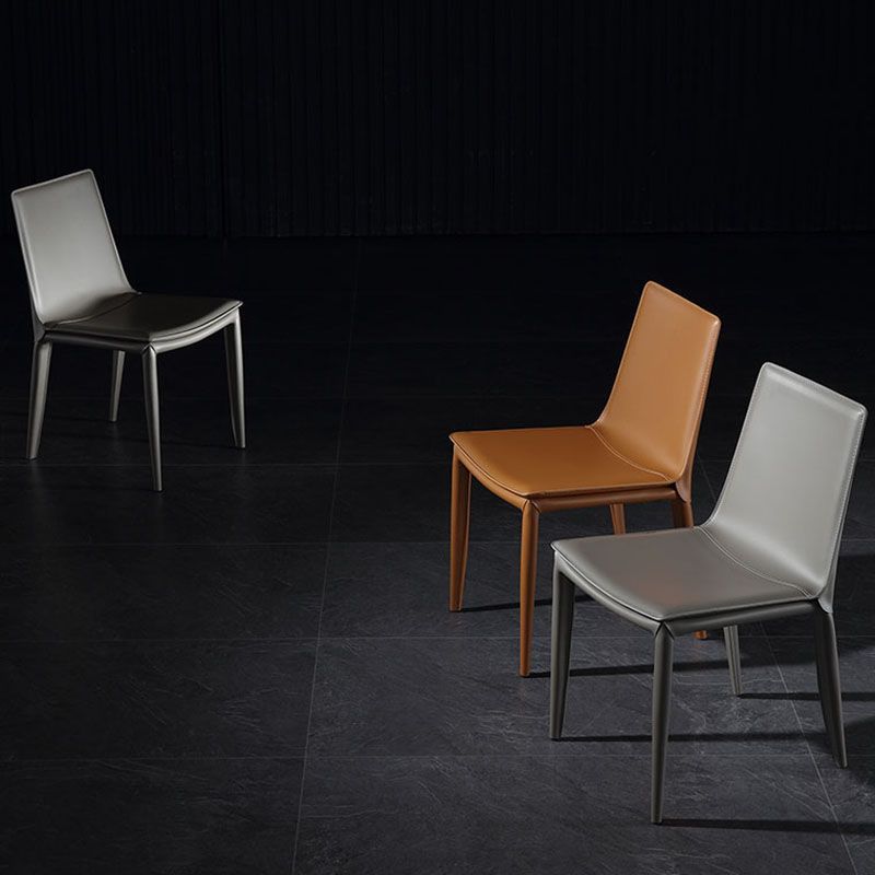Silla sin brazos de comedor de cuero moderno, sillas de comedor de metal para uso doméstico