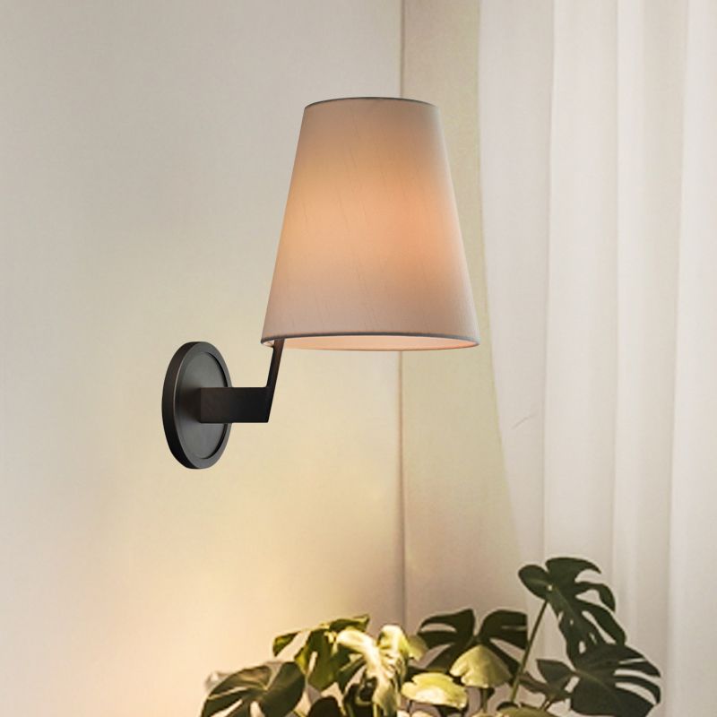 Accesorio de iluminación de la exploración cónica retro 1 luz de pared de sombra de tela de bombilla en negro para corredor