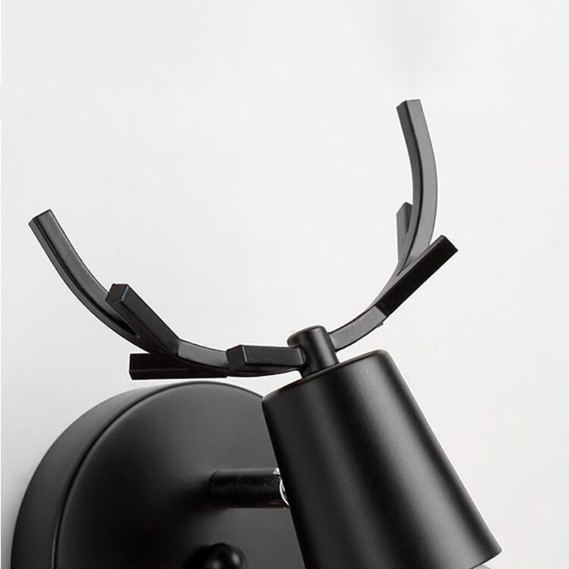 Metal Unique Shape Wall Lights Modern Style 1 Light Wall Sconce for Bedroom