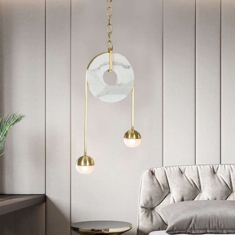 Gold Ball Anhänger Beleuchtung Post moderne 2 Lichter weiße Glas LED Hängende Lampe mit Riemenscheibe und Kette