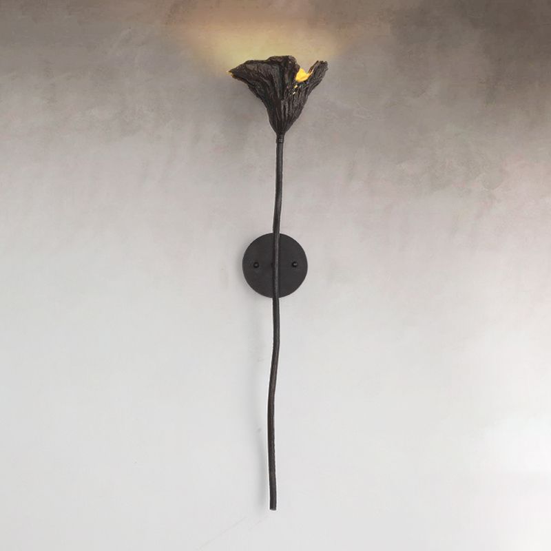 Modern Wall Sconce Flower Shape Wall Light with Metal Shade for Bedroom