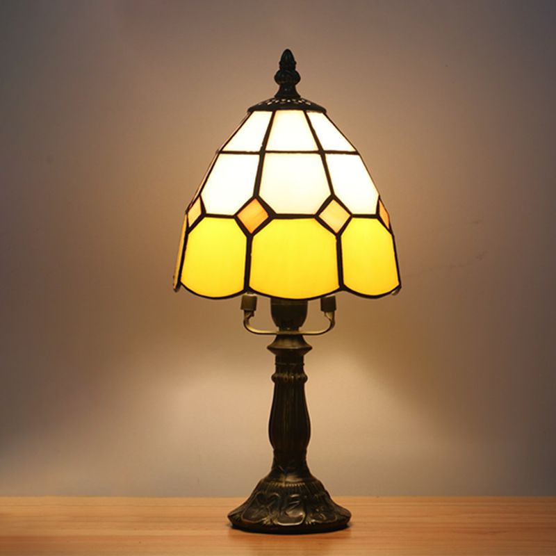 Dome Night Light Mission Stained Art Glass 1 Head Beige/Yellow/Orange Grid Patterned Nightstand Lighting for Bedroom