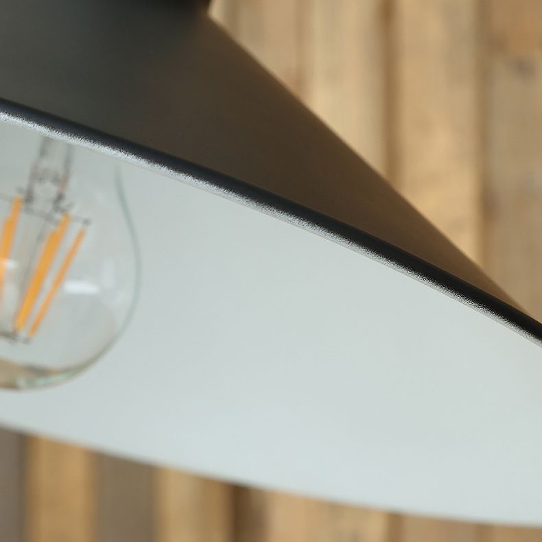 Industrielle Vintage -Wandleuchte -Leuchten im Freien mit Schmiedeeiseisen -Wand montiertes Licht