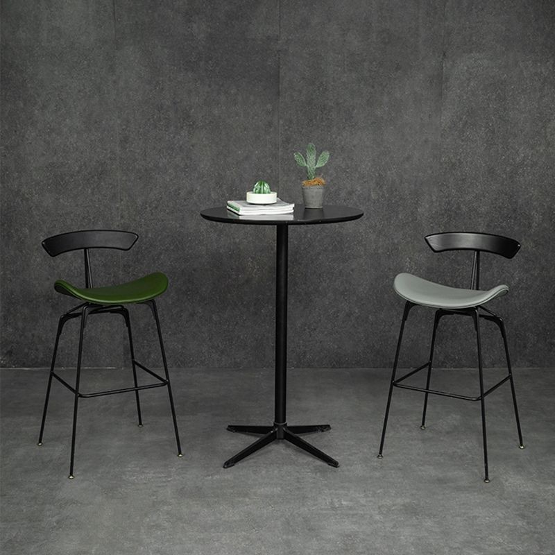 Tabouret de bar en fer noir, tabouret de comptoir à dossier bas de style industriel avec siège en selle