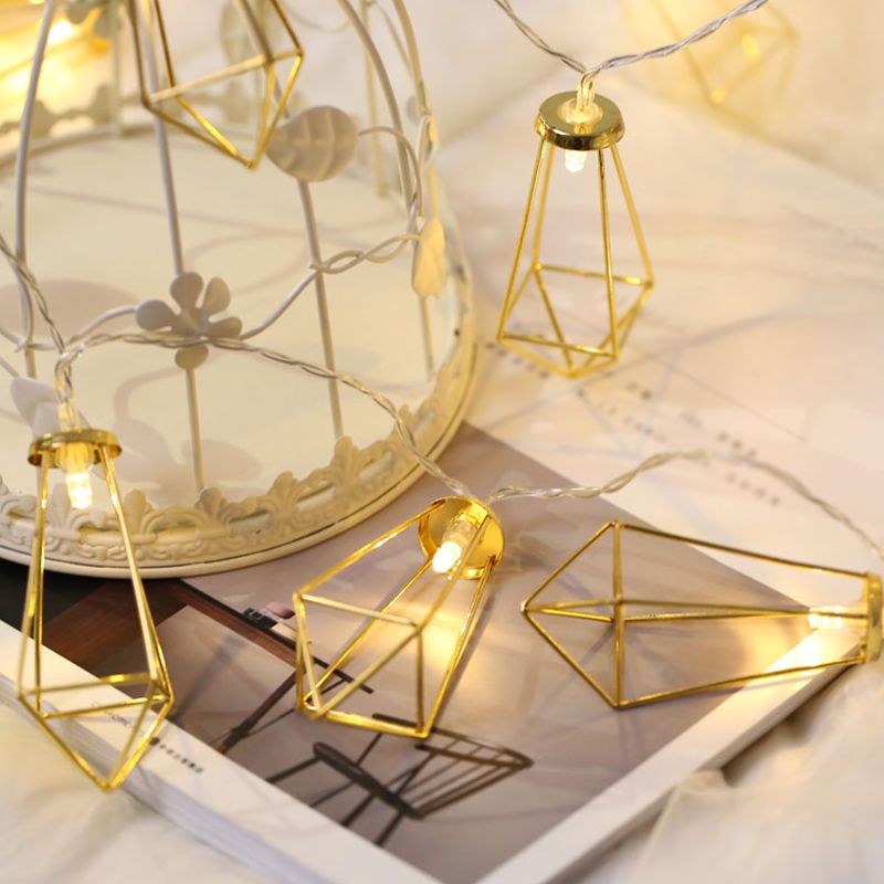 Geometric Cage Iron LED Fairy Lamp Artistic Gold Battery Powered String Light for Girls Bedroom