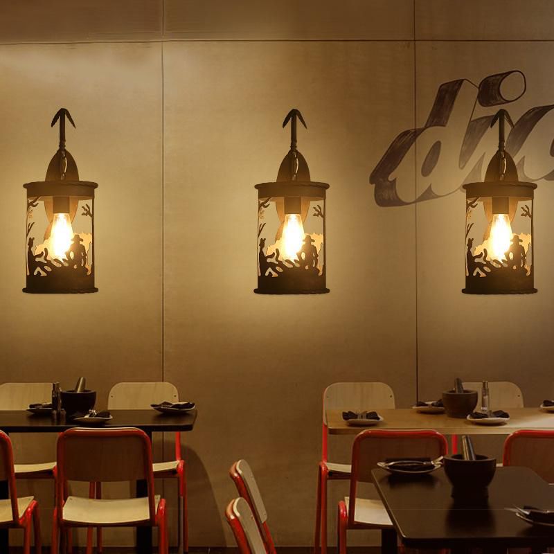 Country Lantern Sconce Fixture 1 Éclairage mural métallique en métal Bulbe en noir pour restaurant avec motif animal sauvage