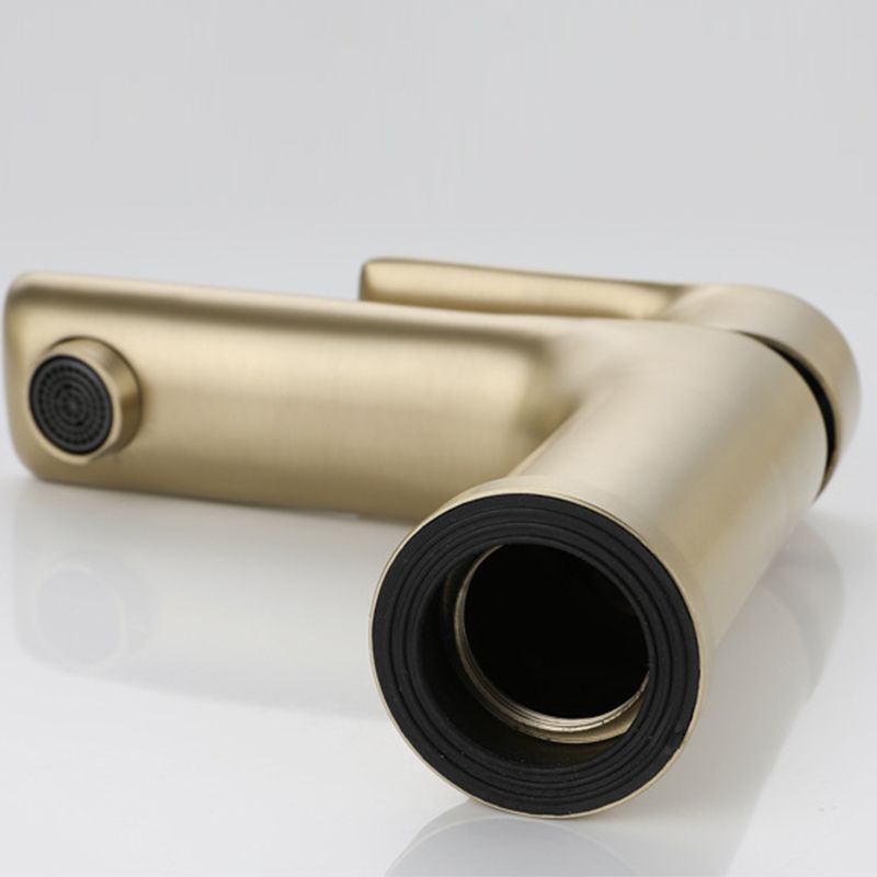 Modern Brass Basin Faucet Single Hole Bathroom Faucet Lever Handle Sink Faucet