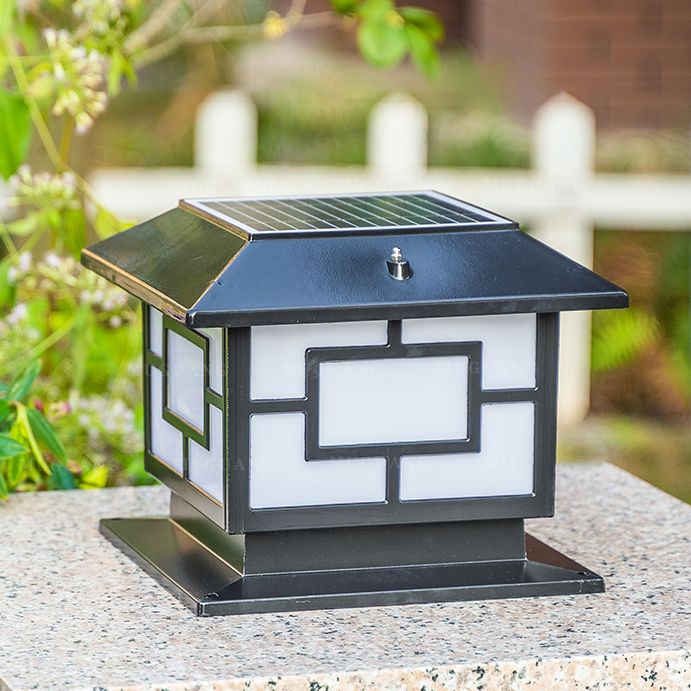 Simple LED Pillar Light Modern Solar Lighting Fixture for Garden