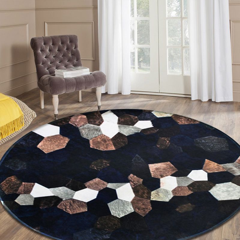 Black Novelty Rug Polyester Geometric Pattern Rug Pet Friendly Machine Washable Anti-Slip Backing Carpet for Decoration