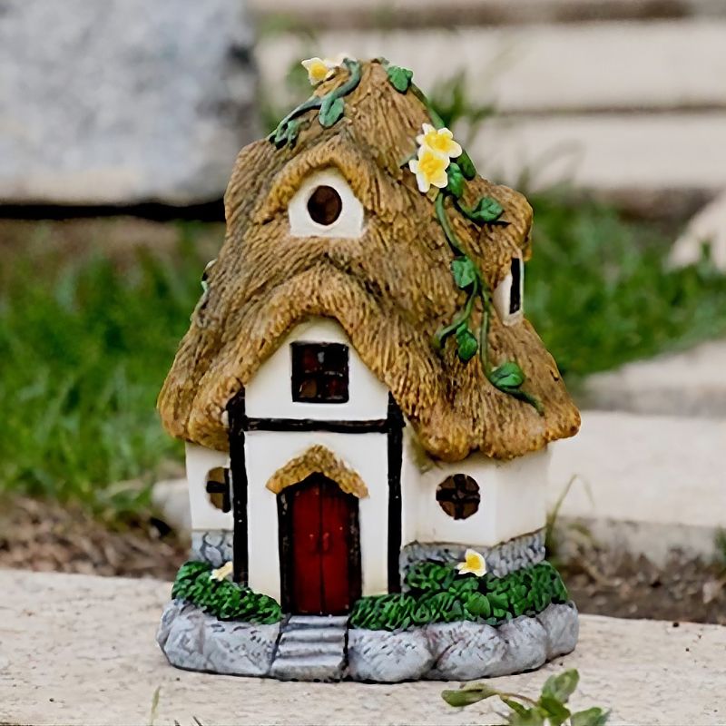 House Shaped Patio LED Ground Lighting Resin Cartoon Solar Operated Nightstand Lamp in Yellow/Green/Dark Yellow