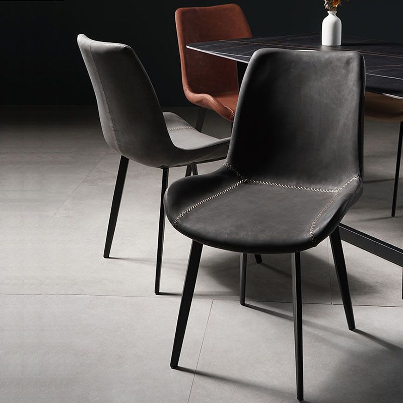Chaises de style contemporain pour manger des chaises latérales sans bras avec des jambes en métal pour la cuisine