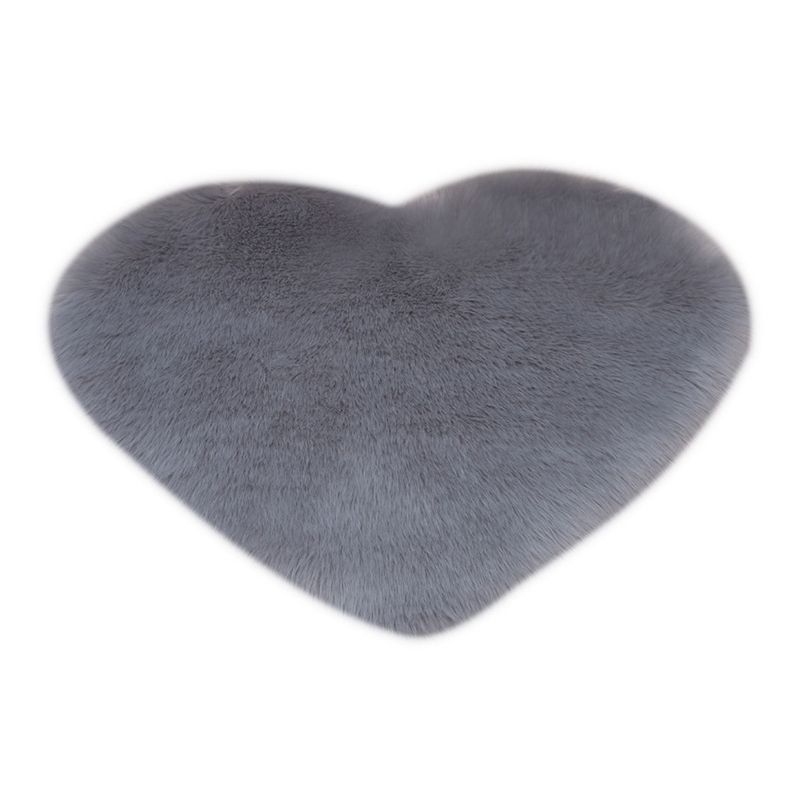 Tapis en peluche en forme de cœur tapis lavable de machine sans glissement convivial pour la maison