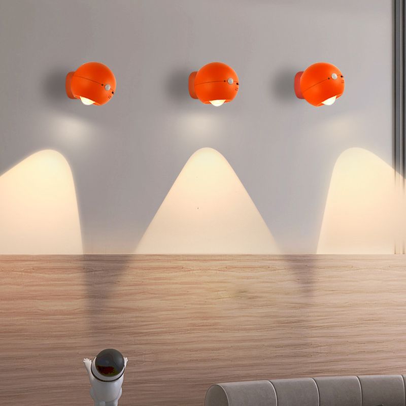 Modernism Single Polished Wall Mounted Sconce Metal Wall Light for Bedroom