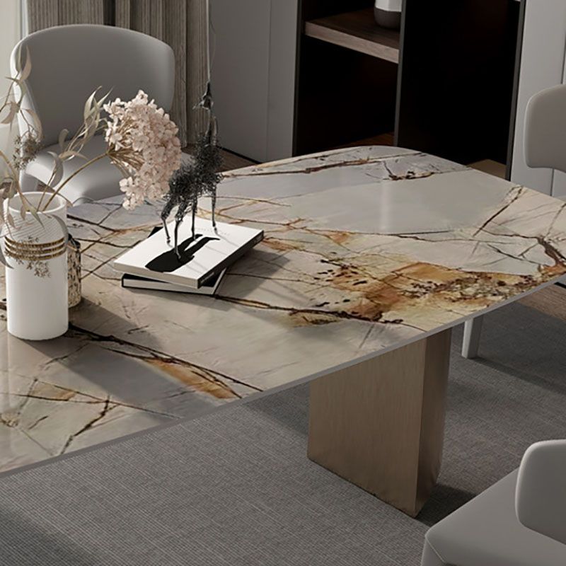Table à manger traditionnelle de luxe en pierre avec base luge