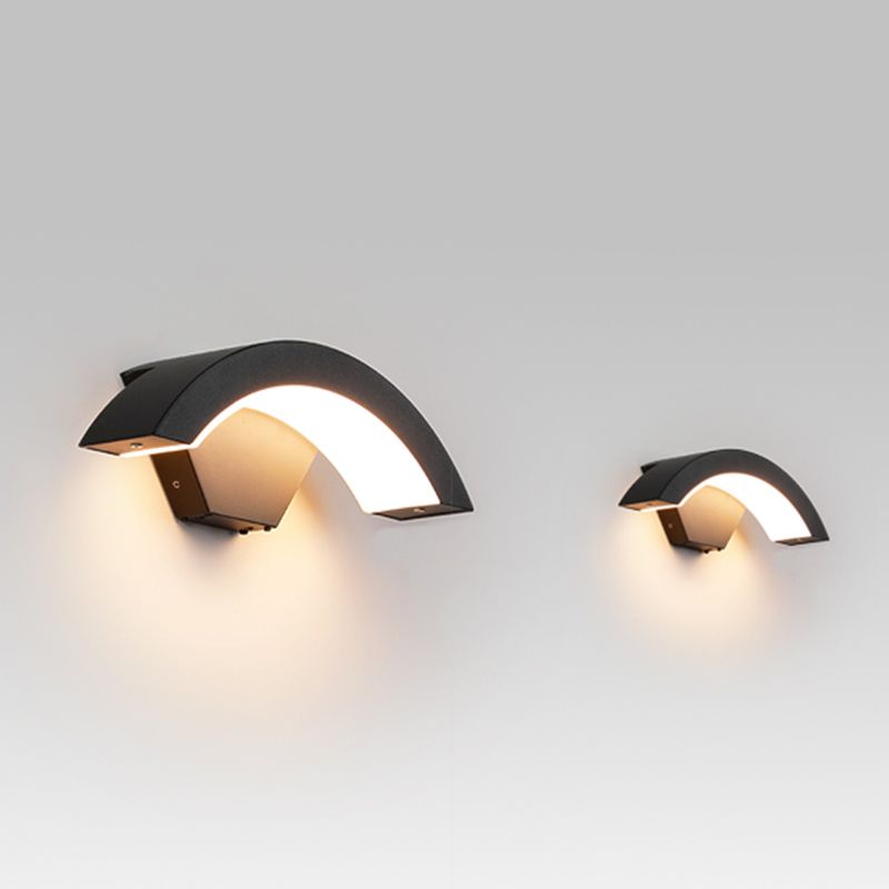 Simple Wall Sconce Curve Outdoor Sconce Light Fixture in Black