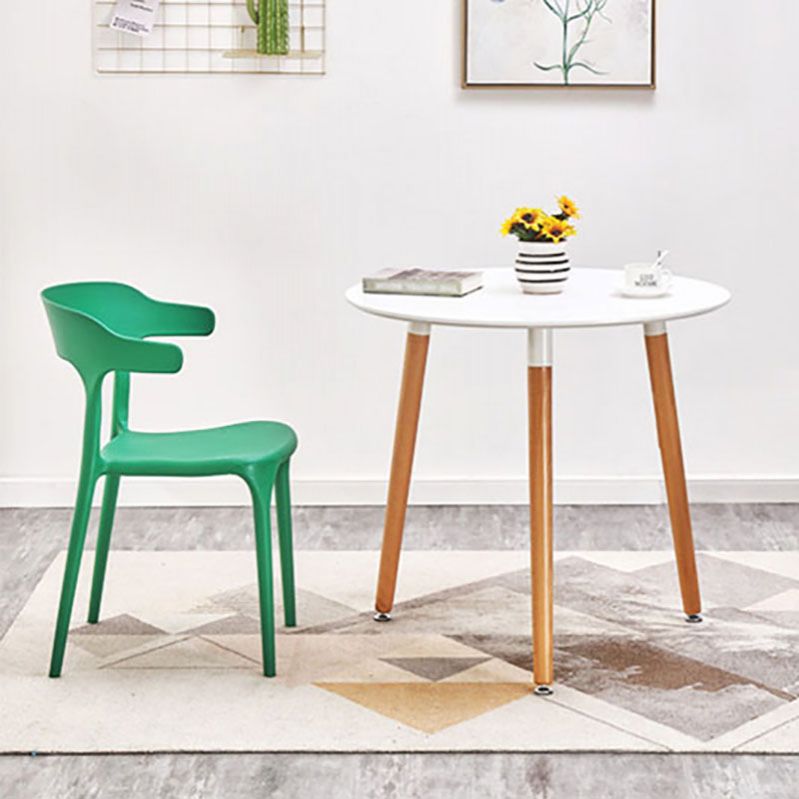 Silla de cocina contemporánea que cena la silla lateral sin brazos con las piernas plásticas