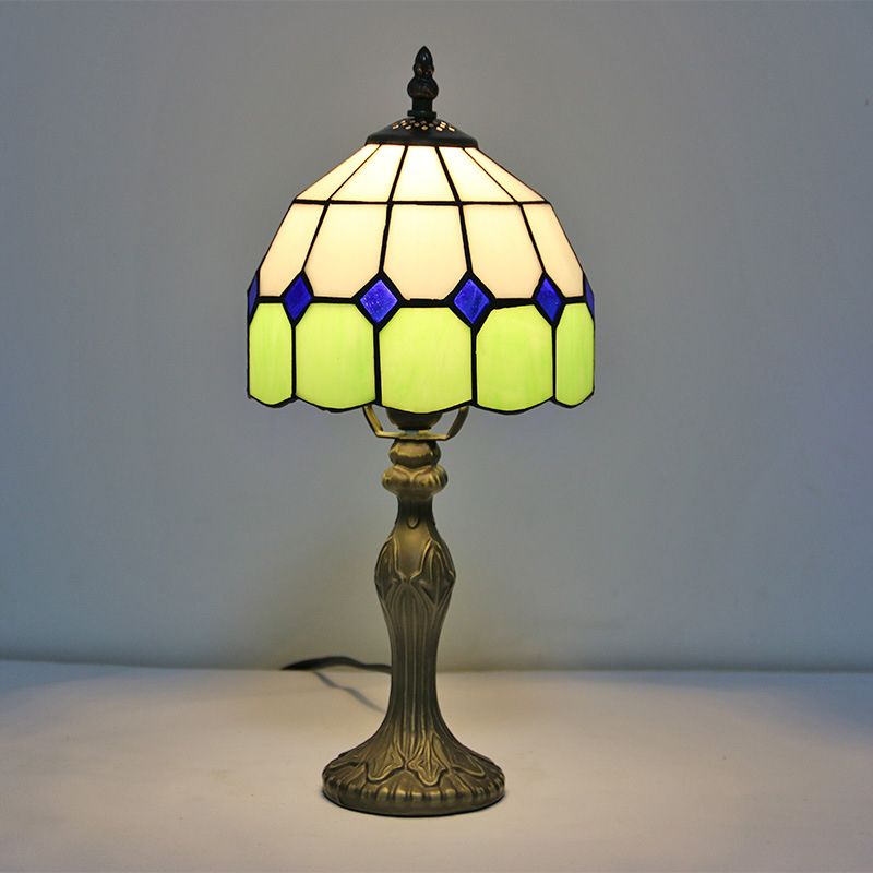 Umbrella Shaped Stained Glass Nightstand Lamp Vintage 1-Bulb Table Light for Living Room