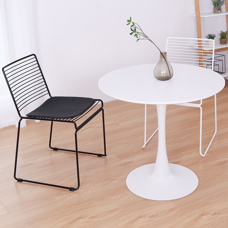 Metal Contemporary Round Dining Table Tulip Base Table for Dining Room and Kitchen