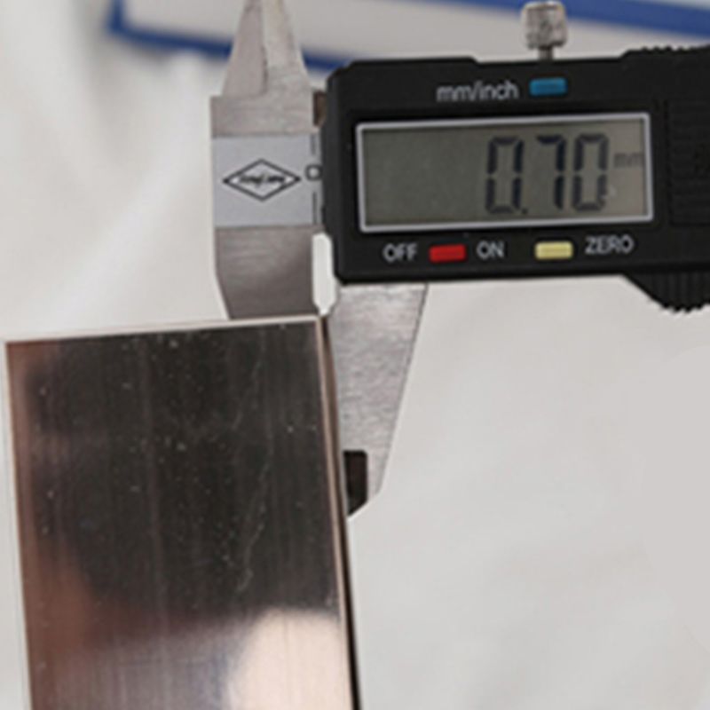 Modern Metal Standard Bed with Metal Legs Bed Frame with Headboard