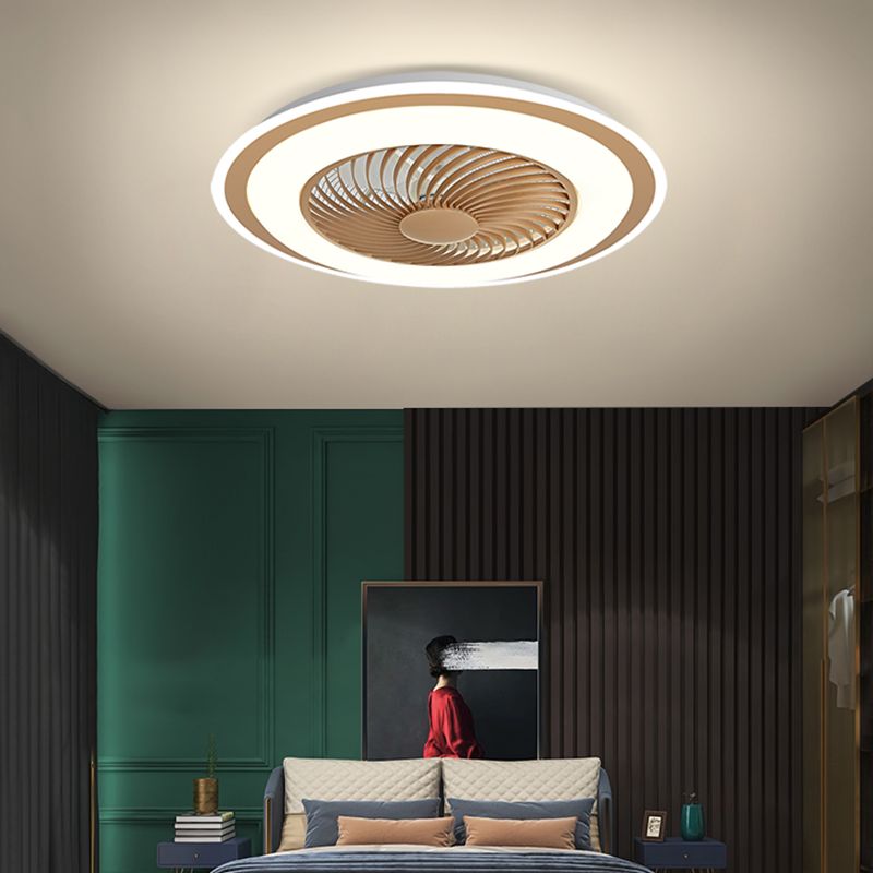 Runde Wohnheimraum LED Deckenventilator Metallic Nordic Semi Flush Mount Lighting