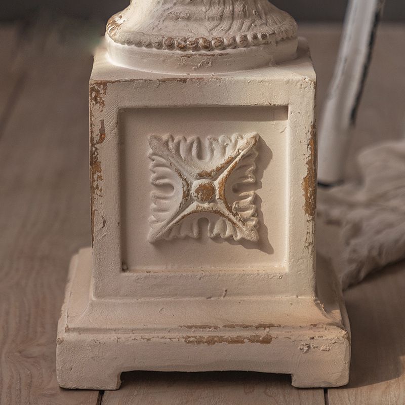 Pedestal Distressed Round Sofa Side Accent Table Rustic Side End Table in White