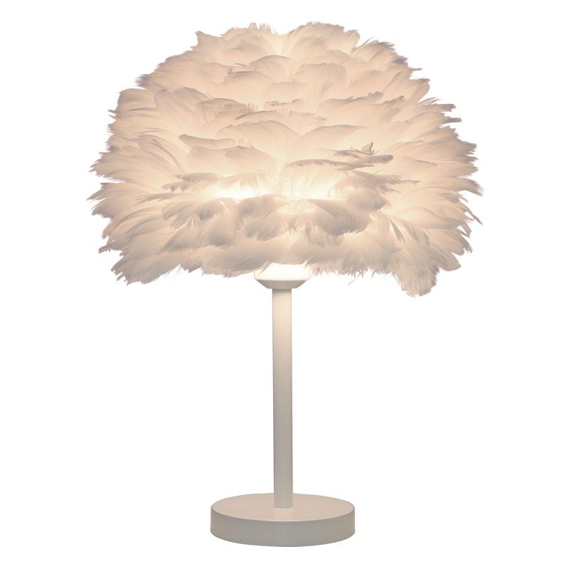 Modern Style Metallic Desk Lighting Fixture Creative Feather Desk Lamp for Bedroom
