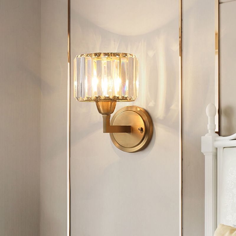 Simple 1 Light Wall Mounted Lighting Brass Drum Sconce Light Fixture with Crystal Shade