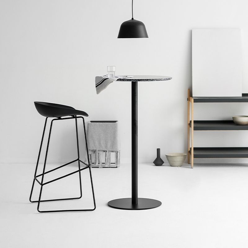 Plastic Bucket Seat Bar Stools Scandinavian Bristol Stool with Iron Base