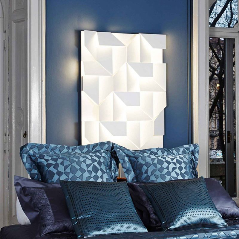 Modern Rectangle LED Wall Mount in Mate White Finish Geometric Wall Lighting