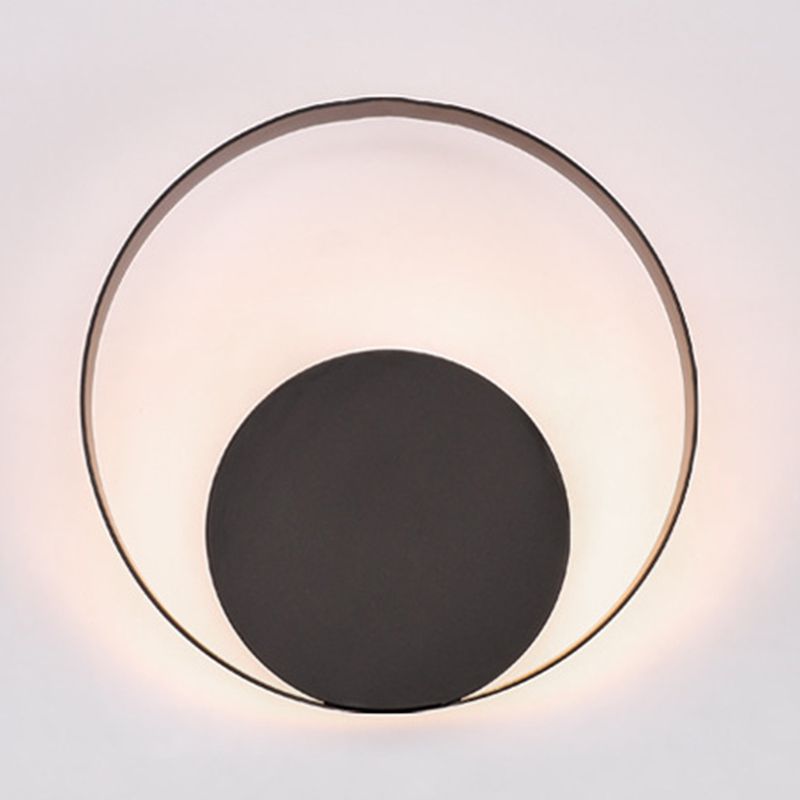 Round Shape Wall Lamp Modern Style Metal 1 Light Sconce in White and Black