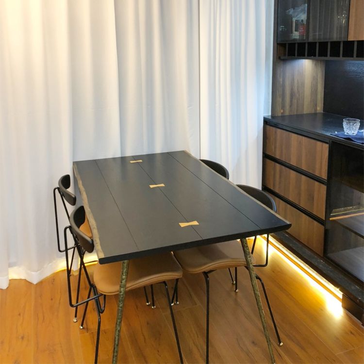 Mesa de comedor rectangular industrial mesa de madera maciza con 4 piernas negras
