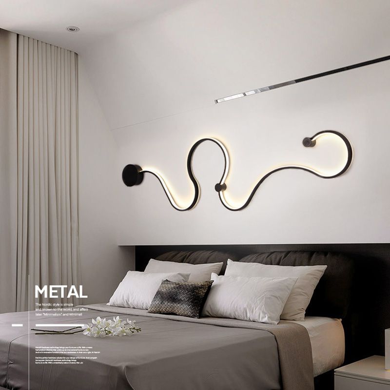 Wavy Wall Mounted Lighting Simple Style LED Bedroom Sconce Light Fixture in Black