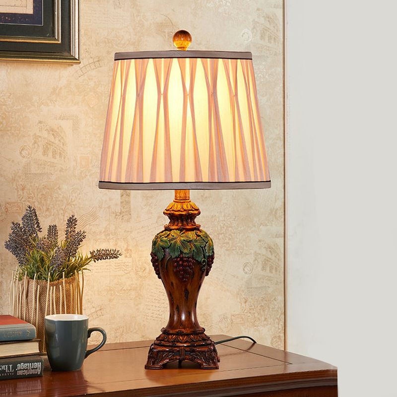 Lampada da tavolo per sala studio con paralume plissettato in tessuto vintage, 1 luce, lampada da lettura beige, larghezza 9"/10"